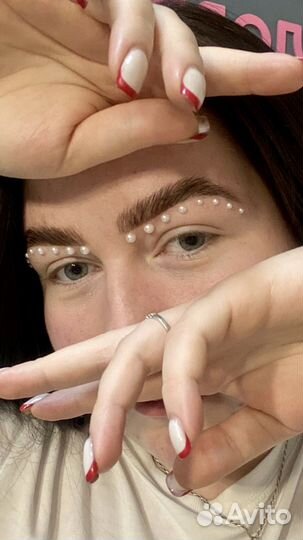 Оформление бровей, долговременная укладка