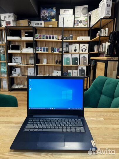 Lenovo ideapad 3 14Ada05