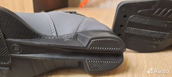 Ботинки лыжные