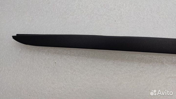 Молдинг лобового стекла правый Kia K5 DL3 G4NA