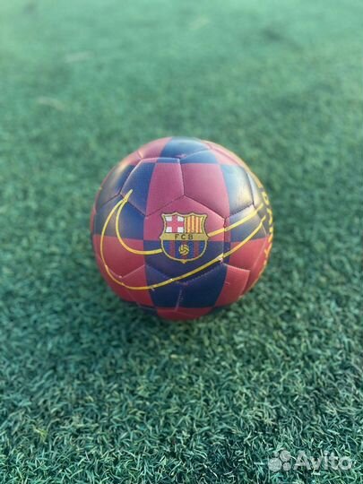 Футбольный мяч nike Barselona