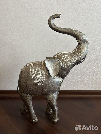 Фигура из металла Слон
