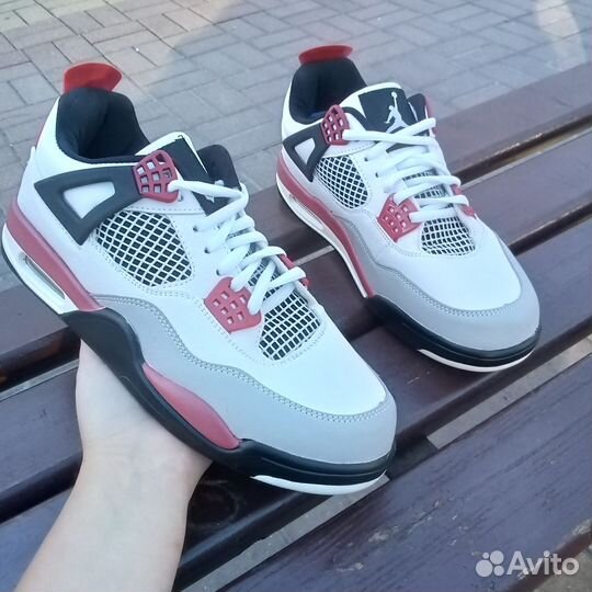 Кроссовки Nike Air Jordan 4 белые