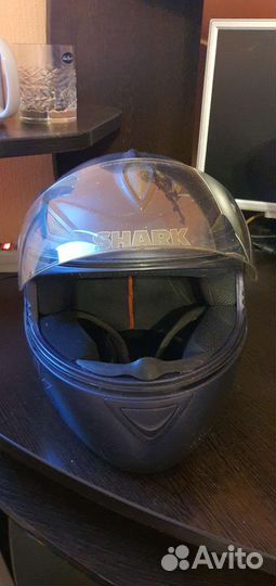 Шлем shark