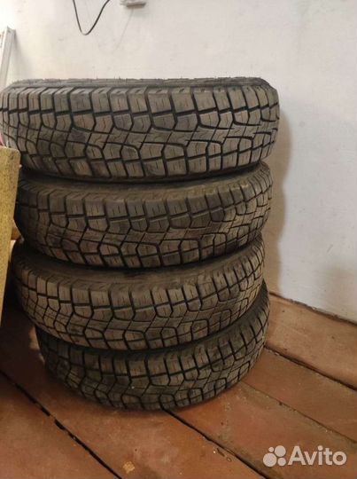 Pirelli Scorpion 185/75 R16