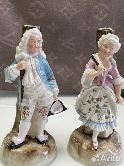 Старинный подсвечник