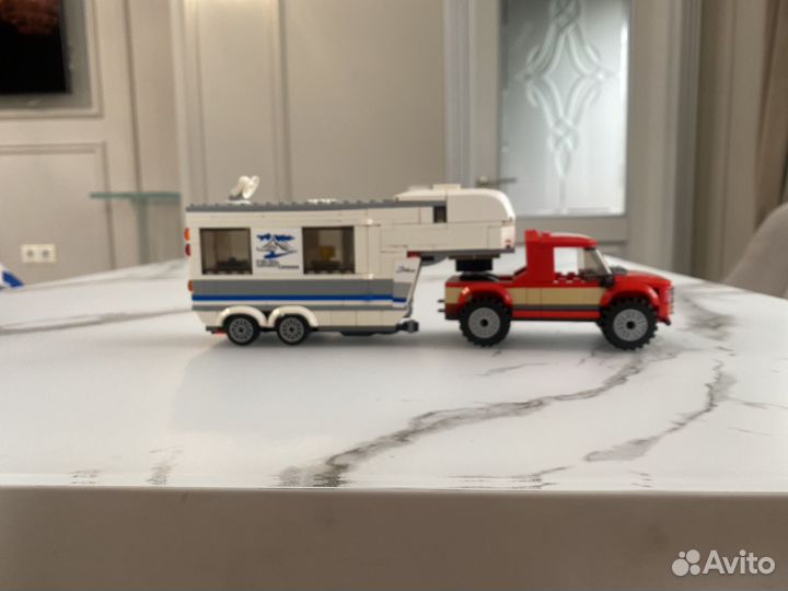 Lego дом На колёсах