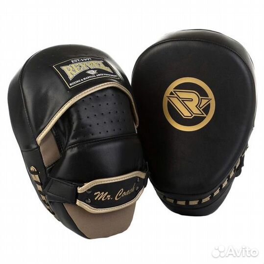 Боксерские лапы в магазине в Курске