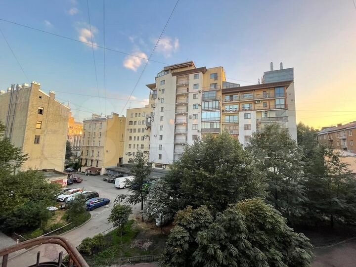 4-к. квартира, 111,2 м², 3/6 эт.