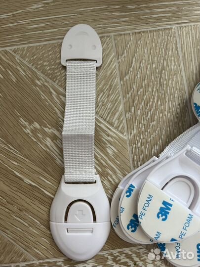 Блокиратор для мебели от детей