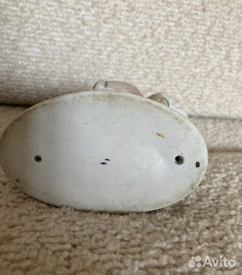 Фарфоровая статуэтка