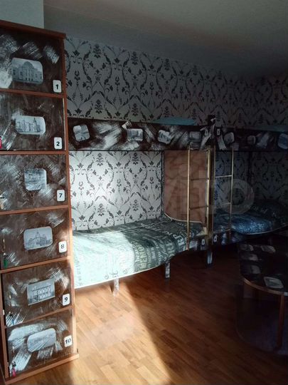 Комната 45 м², 2/2 эт.
