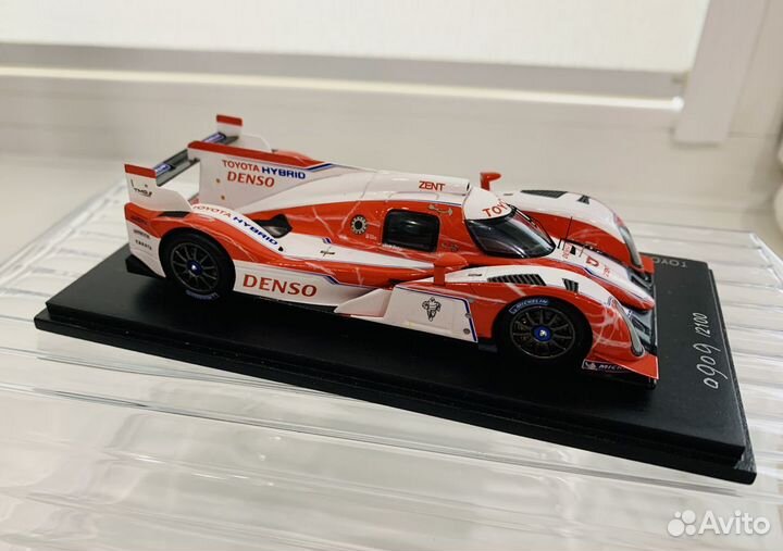 Модель toyota racing TS030 hybrid 2012