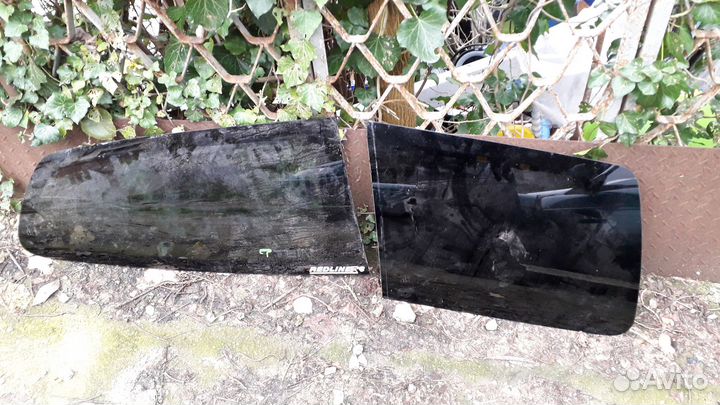 Стекла бокоаые на honda CRV