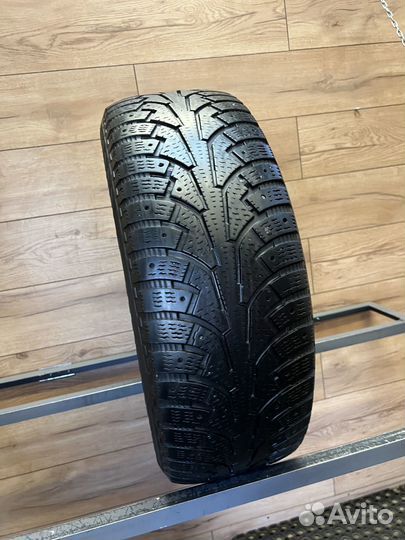 Nokian Tyres Hakkapeliitta 5 SUV 235/60 R18 107T