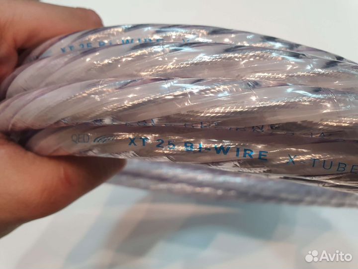 Акустический кабель QED