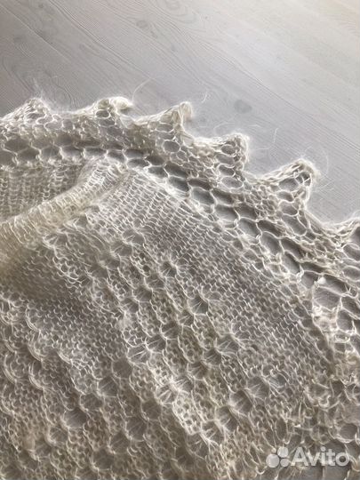 Пуховый платок шаль