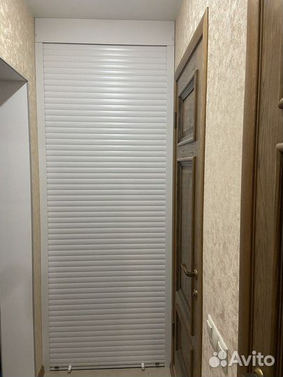 Шкаф с рольставнями на балкон по вашему эскизу