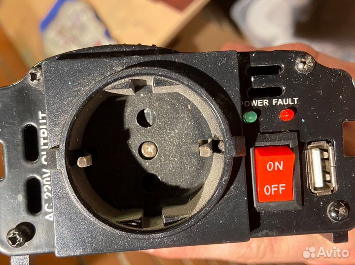 Инвертор 12-220 300w