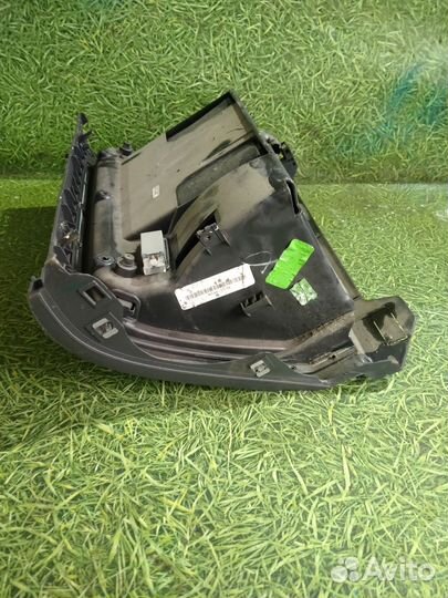 Бардачок Фольксваген Джетта 5 2009г