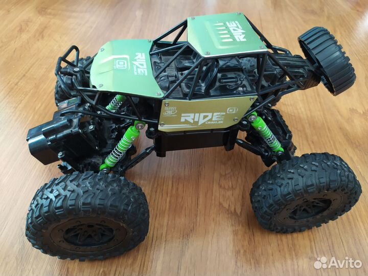 Машинка игрушка. Ride crawler