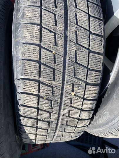 Bridgestone Blizzak Revo2 215/60 R16