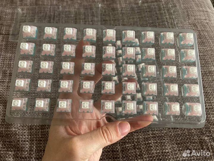 Свитчи Kailh Box Marshmallow кликающие 81 штука