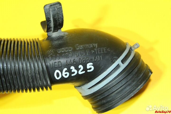 VW Phaeton Патрубок воздушного фильтра левого