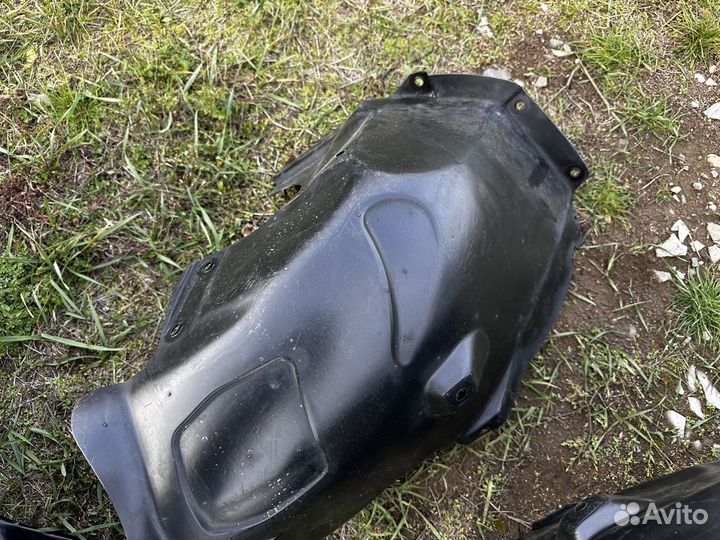 Подкрыльники передние ford focus 3