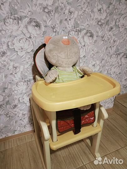 Стульчик для кормления франция