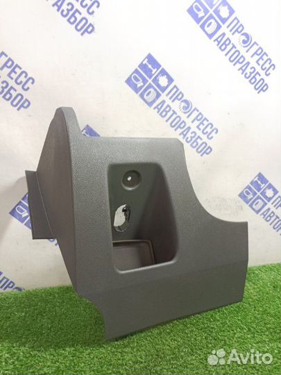 Накладка торпедо левая Ford Focus 2 хэтчбек 1.8