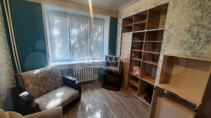 Комната 12 м² в 1-к., 1/4 эт.