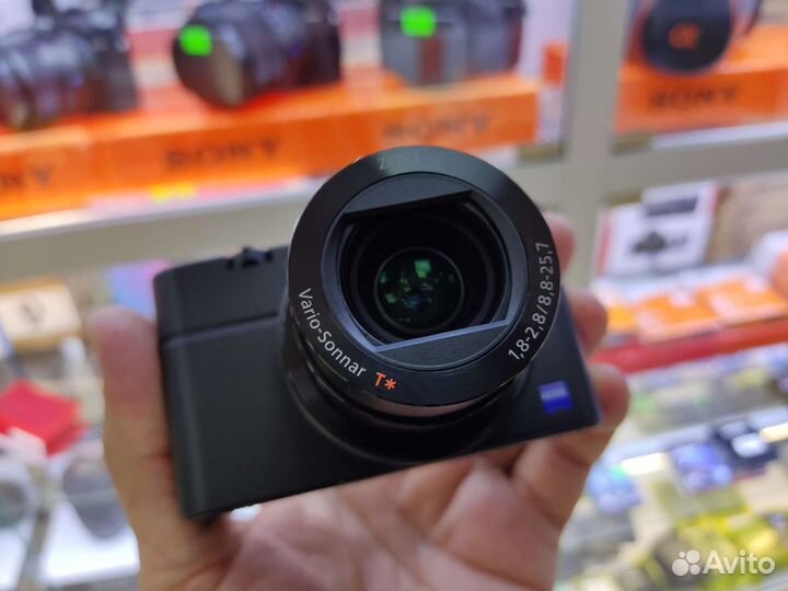 Sony DSC-RX100M3 витринный новый S№4084166