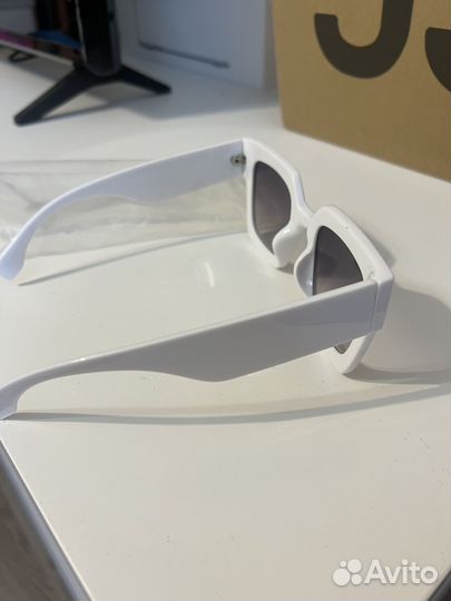 Новые солнцезащитные очки женские