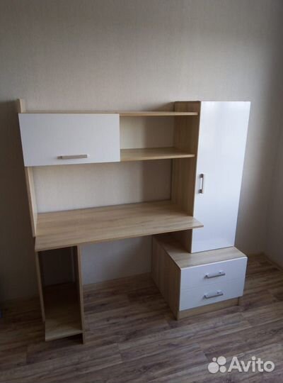 Компьютерный стол пкс-7 Дуб Сонома/Белый глянец