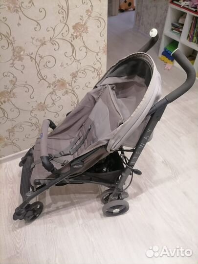 Коляска прогулочная Chicco