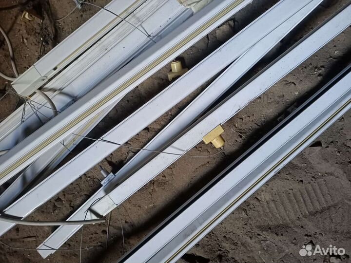 Трековый шинопровод трёхфазный