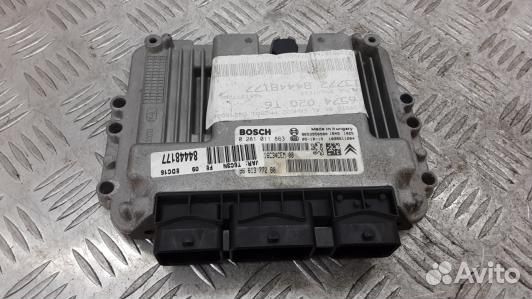 Блок управления двс peugeot 307 (96O01PC01)