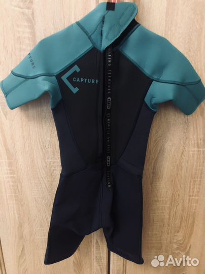 Гидрокостюм. И купальник для девочки