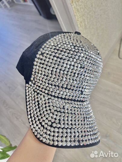 Кепка женская со стразами