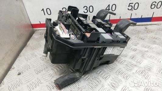 Блок предохранителей KIA sorento 2 (4ST04M101)