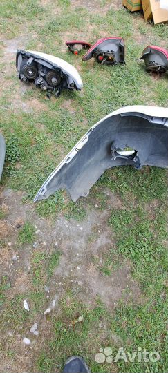 Бампер передний на toyota corolla 150