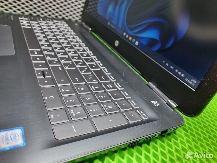 Ноутбук HP i5 7200/12/SSD/GF 950m 2Gb