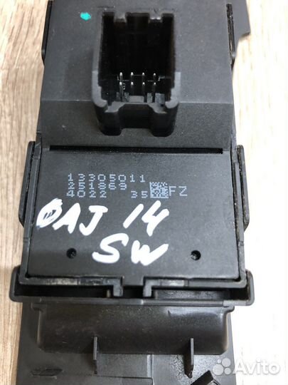 Блок стеклоподъемников Opel Astra J