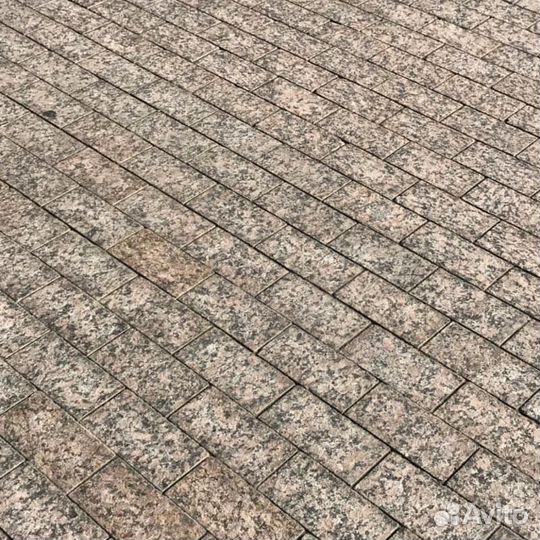 Гранитная тротуарная плитка