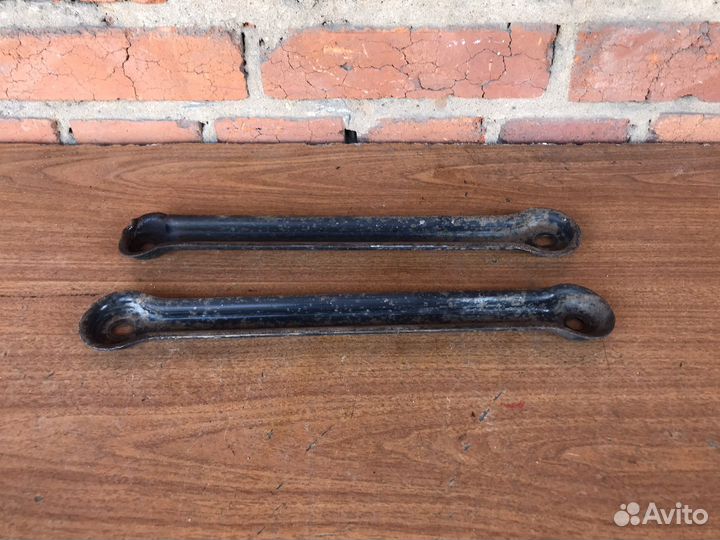 Кронштейн задней балки Mitsubishi Galant 9