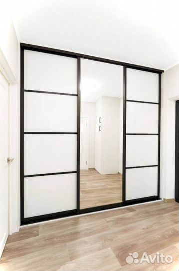 Стеклянная перегородка