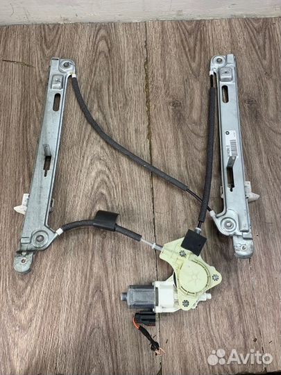 Стеклоподъемник передний правый Jeep Compass