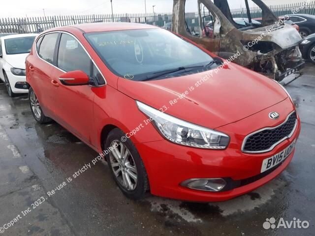 Дверь передняя правая KIA CEE'D 2 (JD) 2015