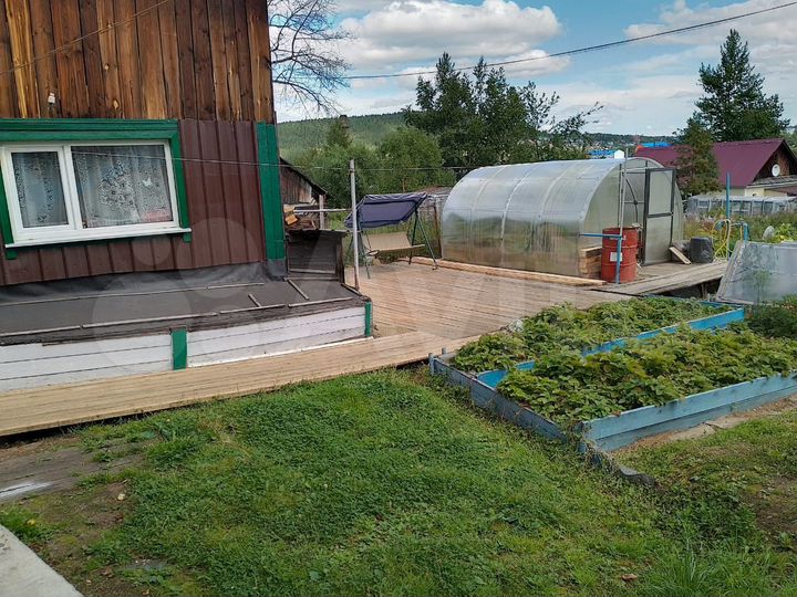 Дом 64 м² на участке 12 сот.